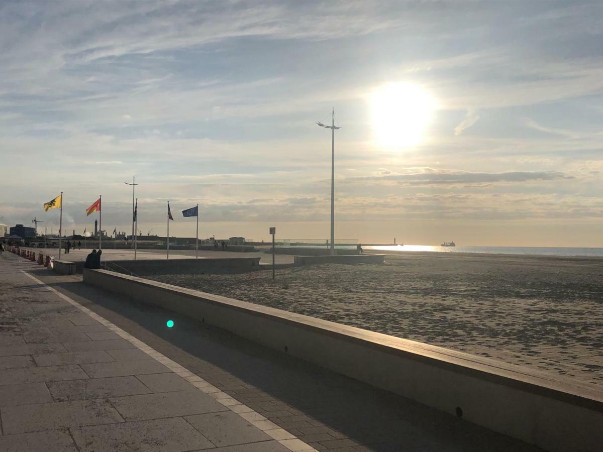 Une Escapade Tranquille, Proche De La Plage ! Dunkirk ภายนอก รูปภาพ